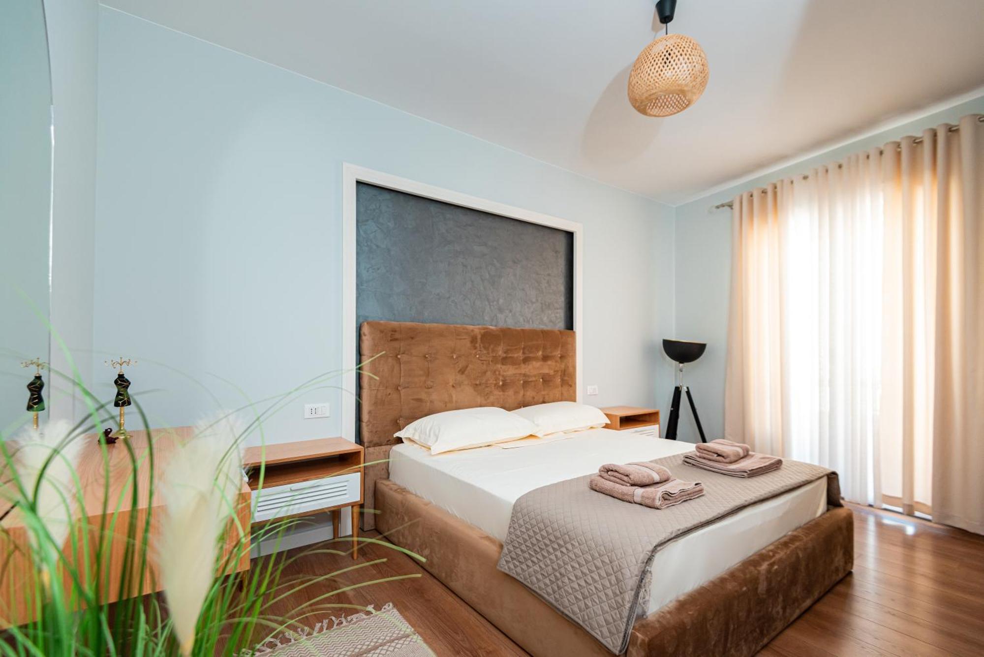 Vivi'S Seaside Apartment Durres Exterior photo