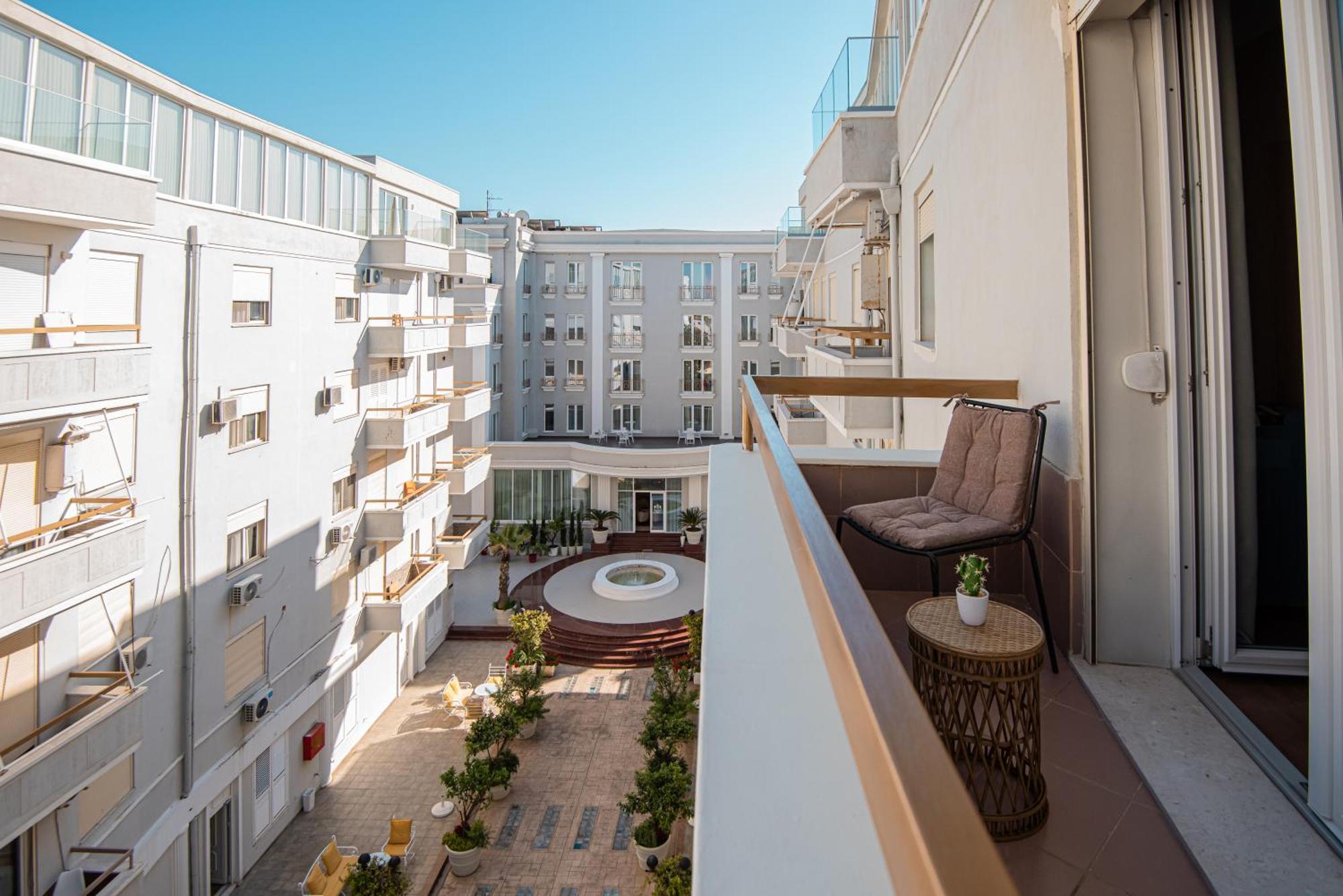 Vivi'S Seaside Apartment Durres Exterior photo