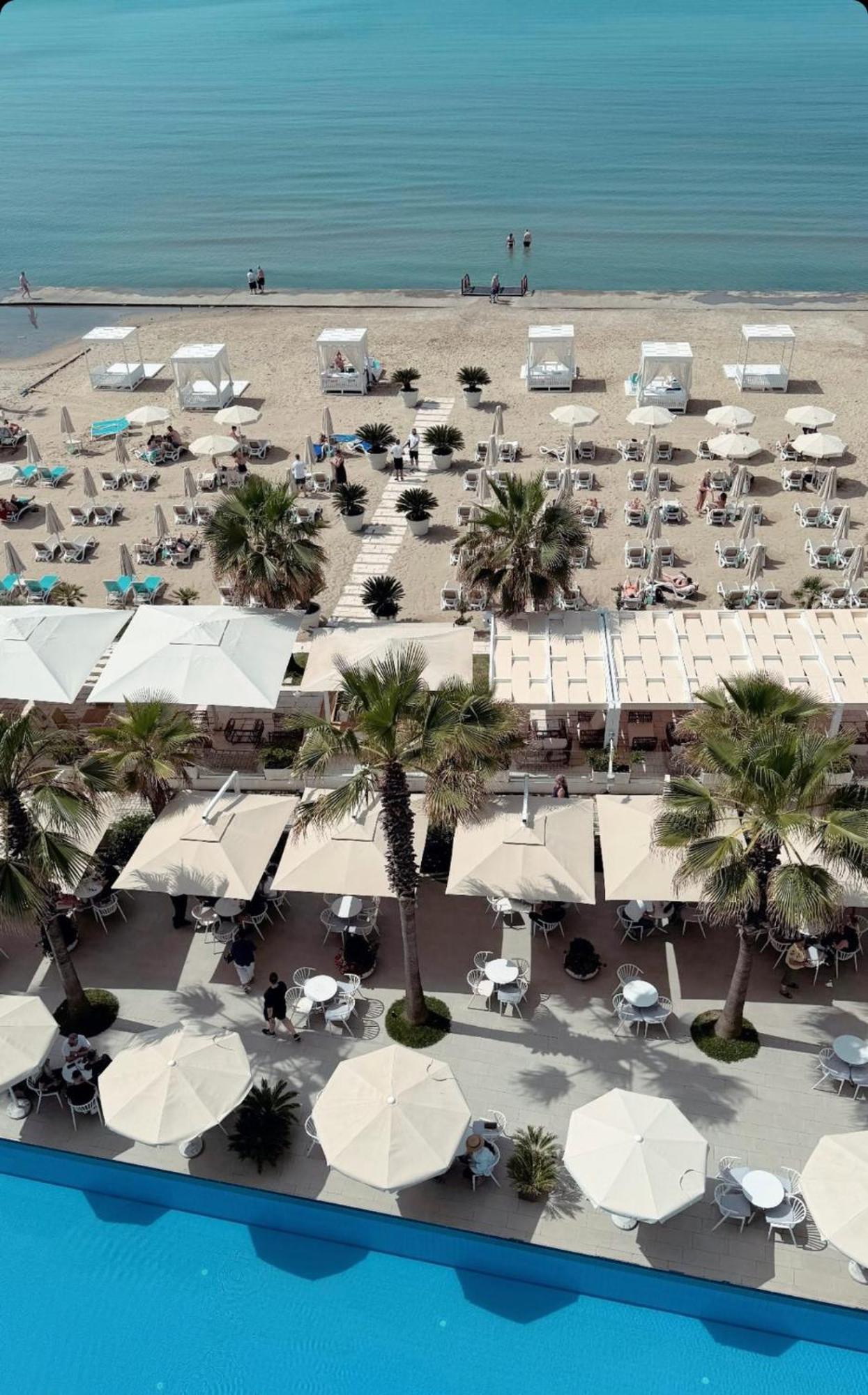 Vivi'S Seaside Apartment Durres Exterior photo